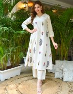 Embroidery Design Kurta Set
